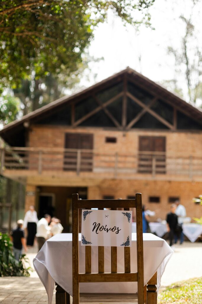 A minimalistic wedding setting